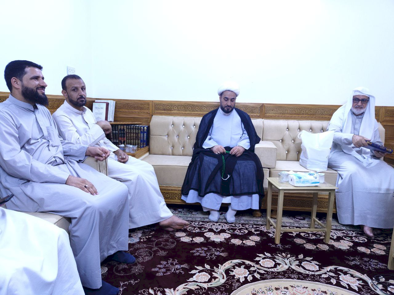 وفدُ مركزُ تراث كربلاء في ضيافةِ عددٍ من أعلامِ حوزة النجف الأشرف