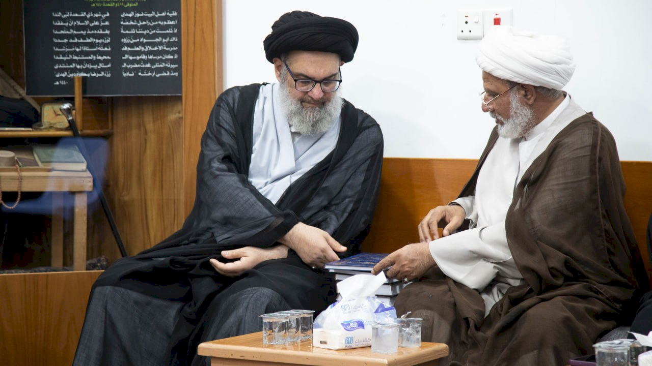 وفدُ قسم المعارف يزور سماحة السيد محمد صادق الخرسان